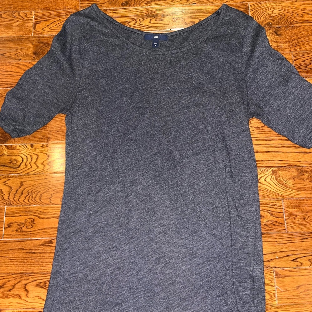 Gap Gray Tee